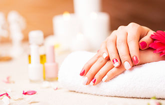 Мастер маникюра и педикюра 